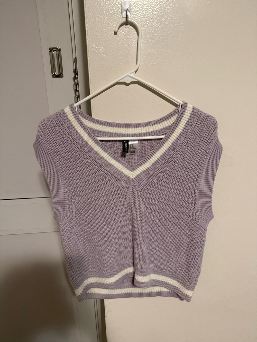 H&M Lavender V-Neck Knit Sweater Vest with White Trim